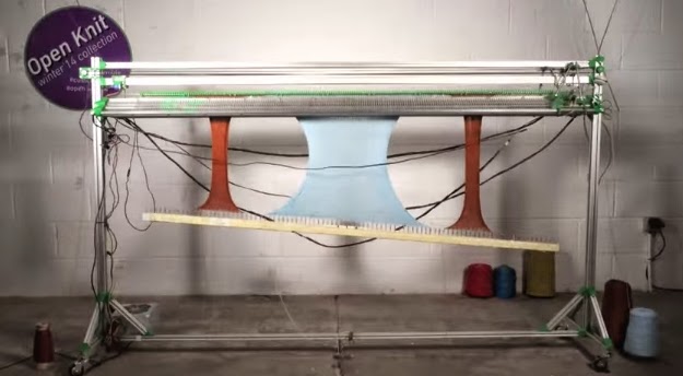 La prima stampante 3D per creare vestiti personalizzati: video Youtube
